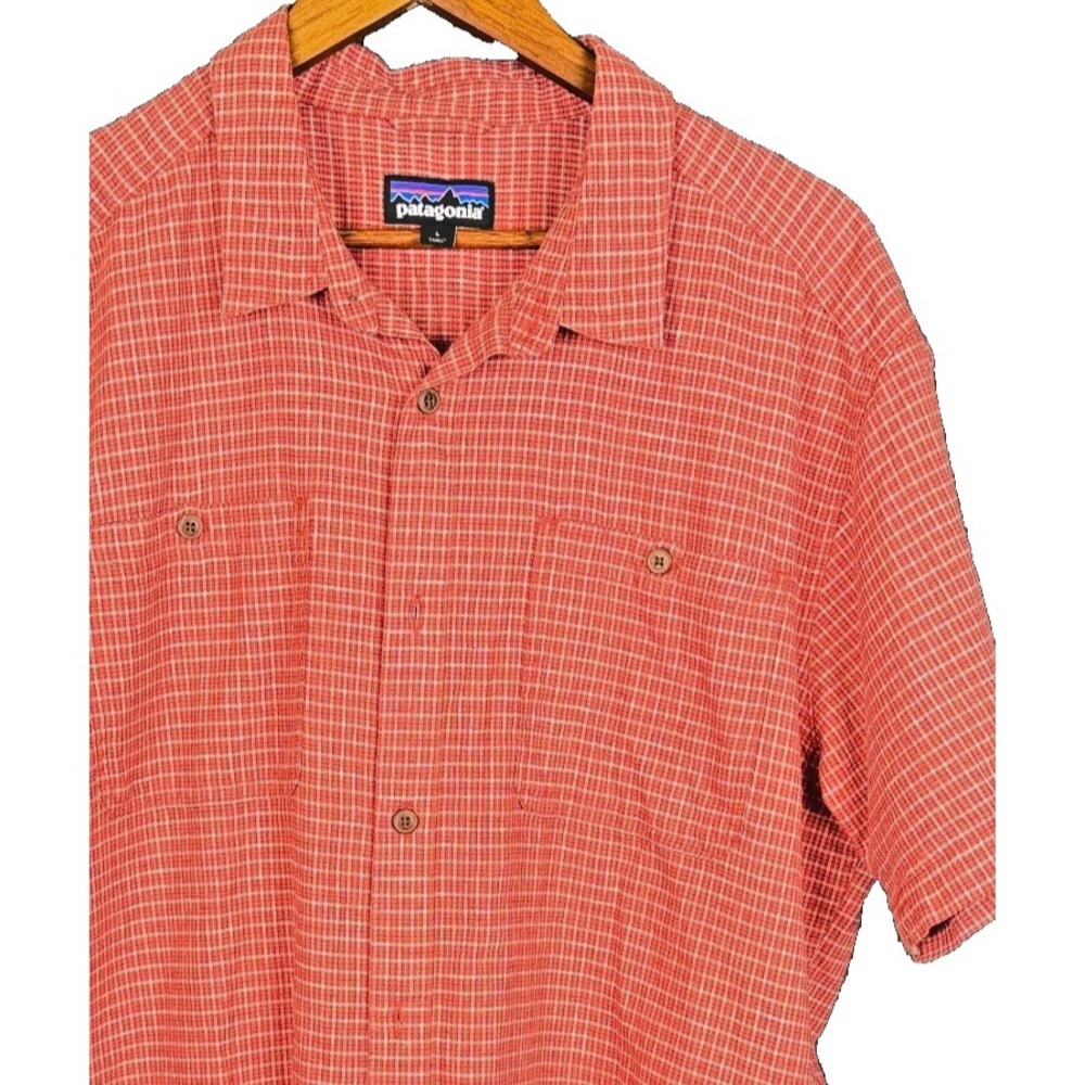Patagonia Organic Cotton Plaid Button Up Vented Camping Hiking Shirt L Red